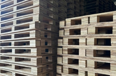 Pallet gỗ Phú Giáo chất lượng ổn định, giá tốt cho doanh nghiệp