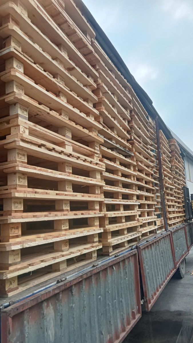 Dịch Vụ Cung Cấp Pallet Gỗ Tại Bình Dương